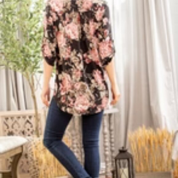 Plus Size Floral Top - Picture 5 of 8
